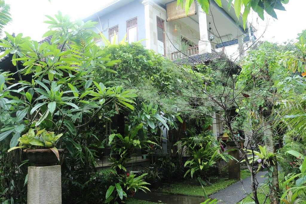 Wisma tamu Karang Mesari