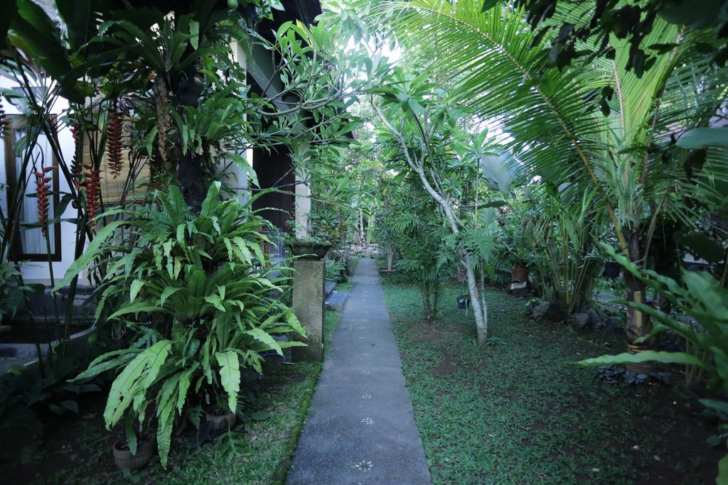 Wisma tamu Karang Mesari *