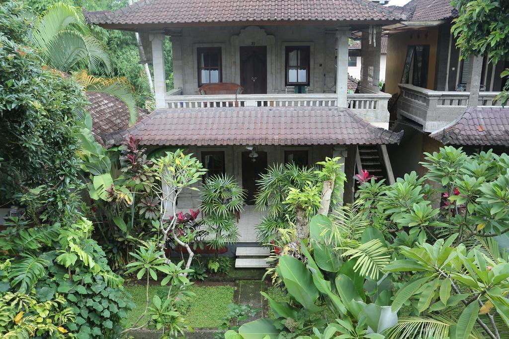 Wisma tamu Karang Mesari *